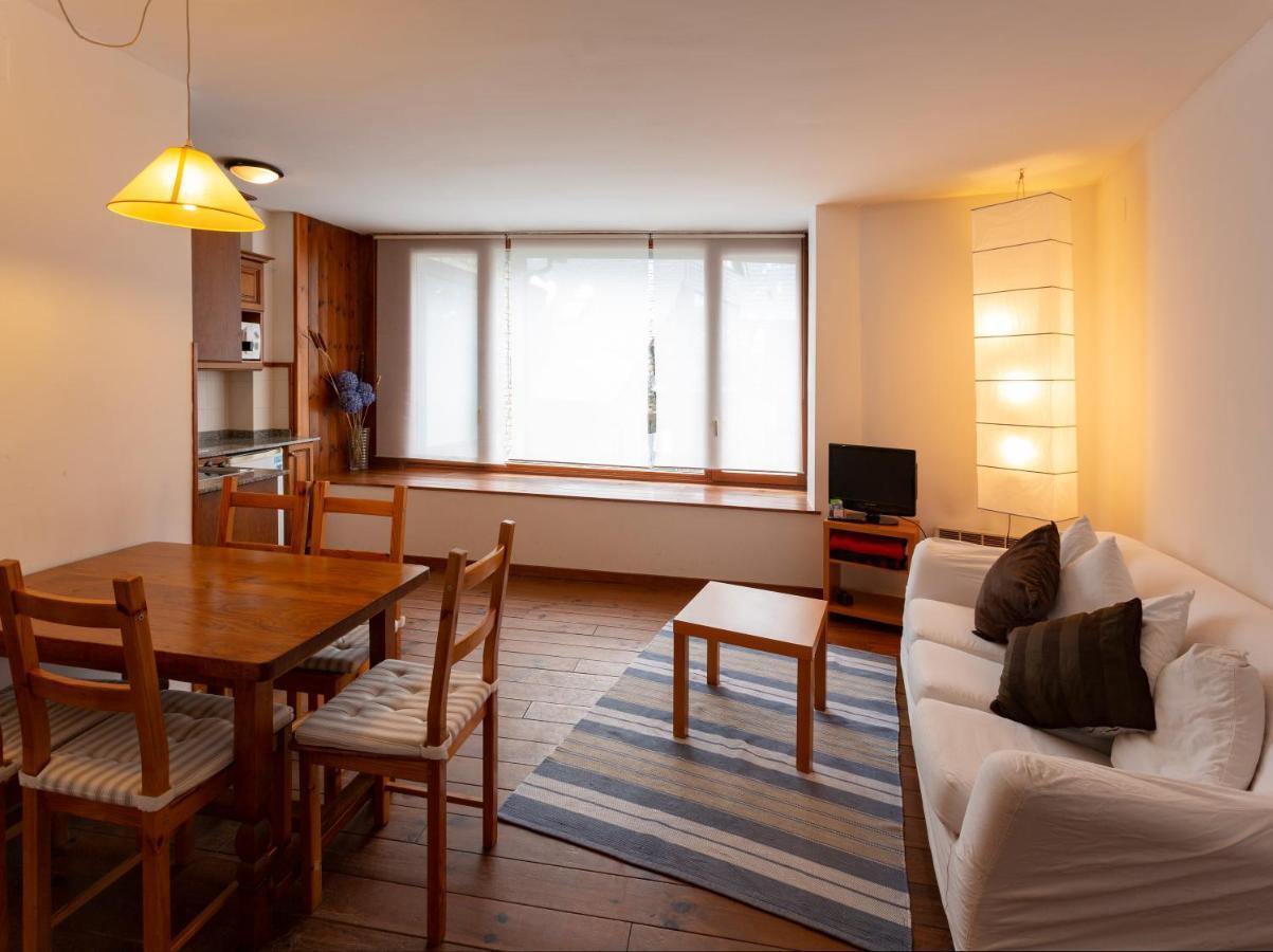 Apartamentos Rentaran Tredós エクステリア 写真